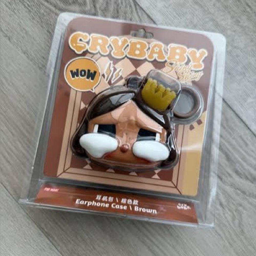 POPMART CRYBABY Shiny Shiny Series‎ Earphone Case